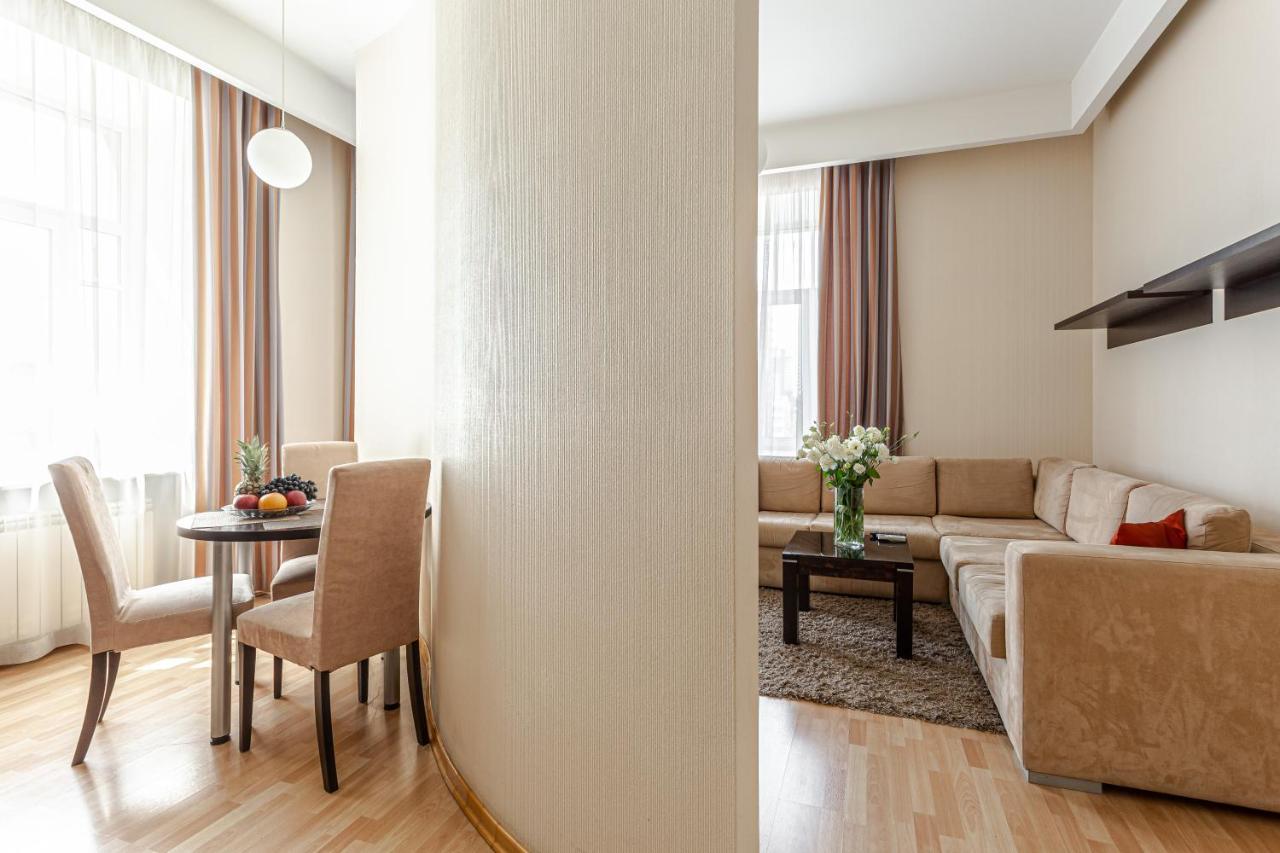 Senator Victory Square Aparthotel Kyiv